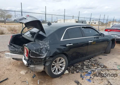 2017 Chrysler 300C из США, поврежденный, VIN 2C3CCAEG6HH663116